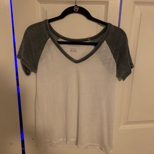 American Eagle baseball tee